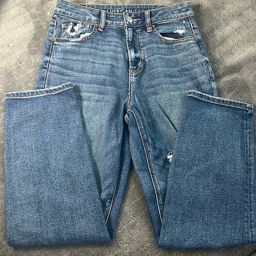 American Eagle Mom Jeans